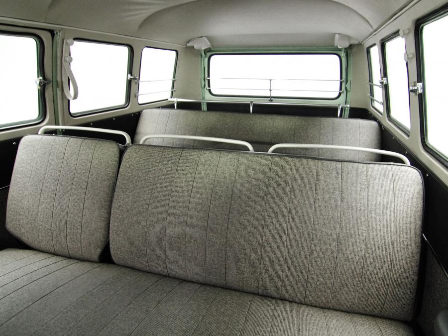 Интерьер Volkswagen Typ 2 Deluxe Bus (T1) 1964 года  (фото 15 из 21)